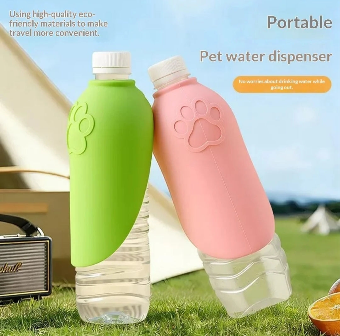 PetNova™ HydroGo Portable Pet Water Dispenser
